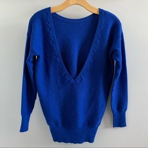 ◾️2/$30◾️ Low-Back Sweater XS